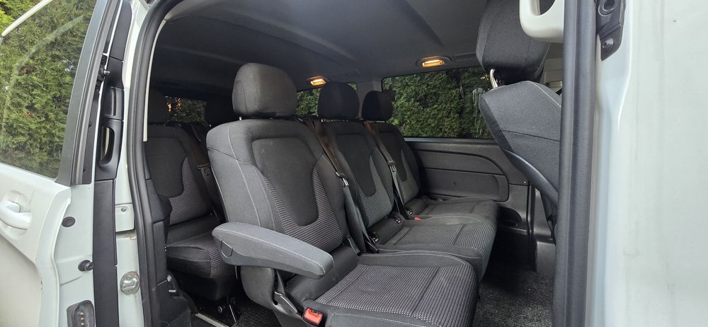 Przewóz do 7 osób Mercedes V-klasa, wynajem auta do ślubu BMW seria 7