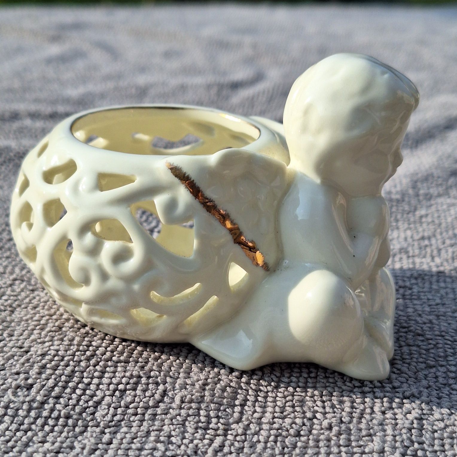 Świecznik porcelanowy Aniołek