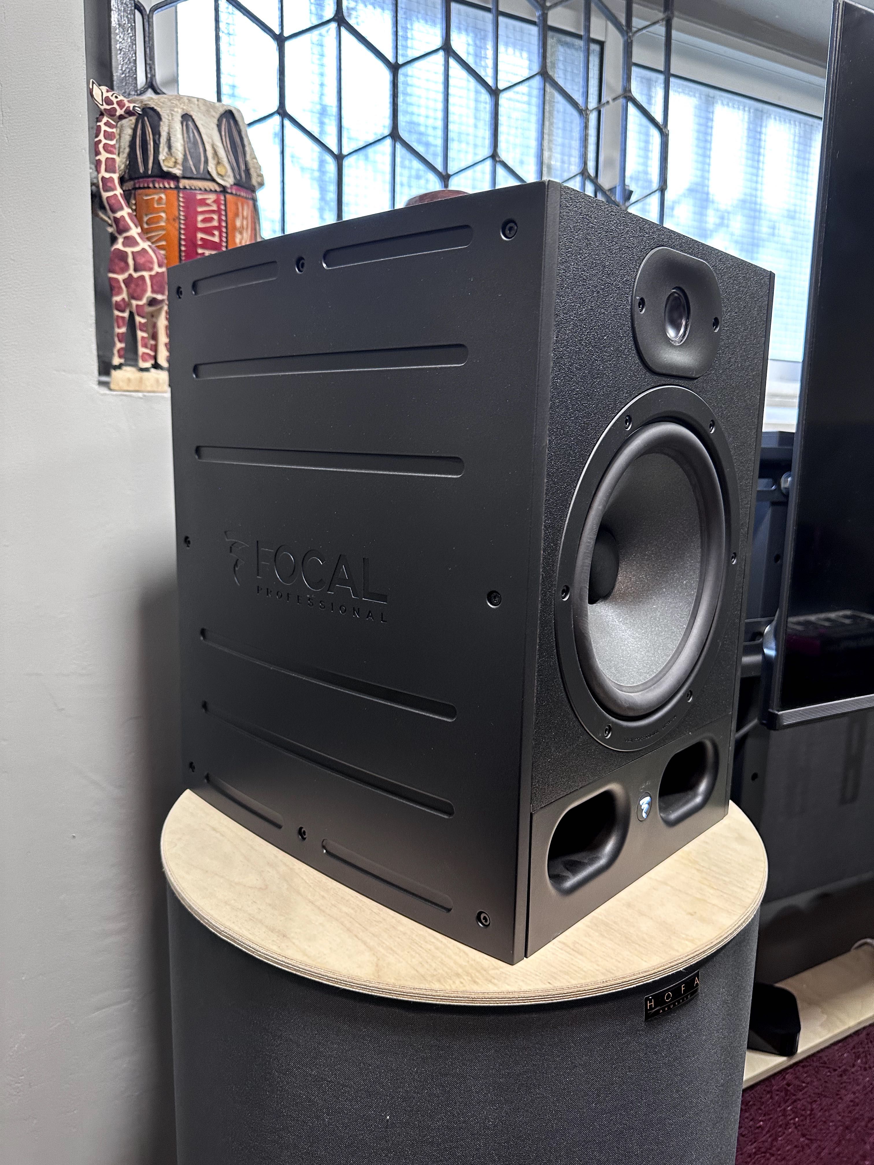 Colunas/ Monitores de Estudios (Focal Alpha 80)