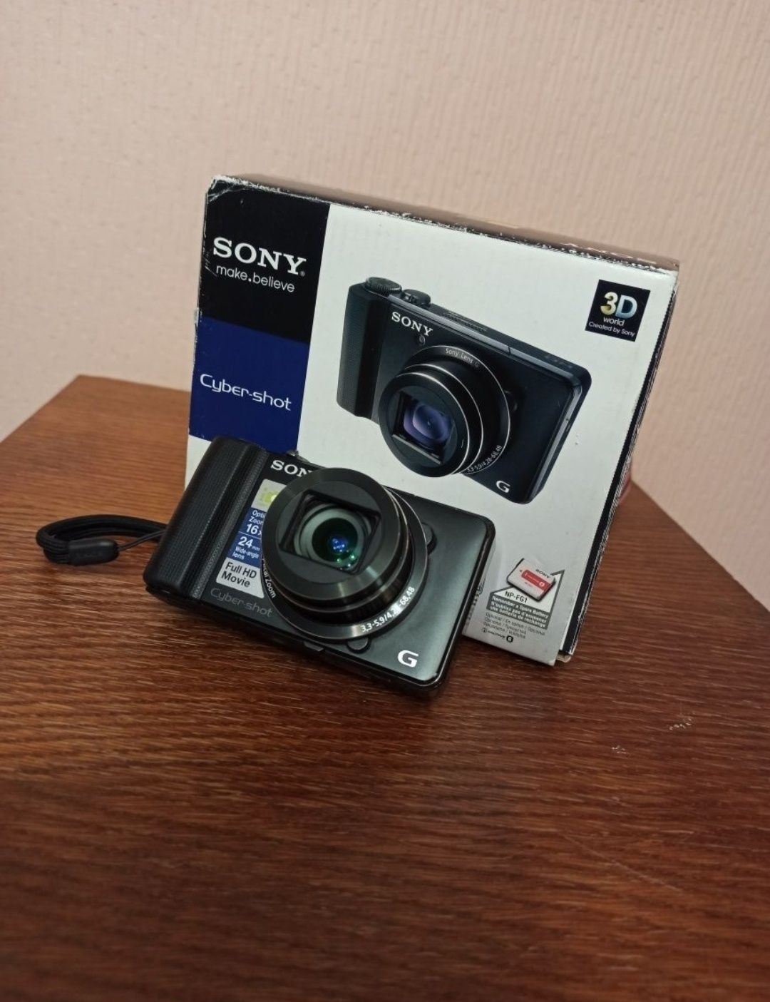 Фотоапарат Sony DSC-HX 9V Зроблено в Японії