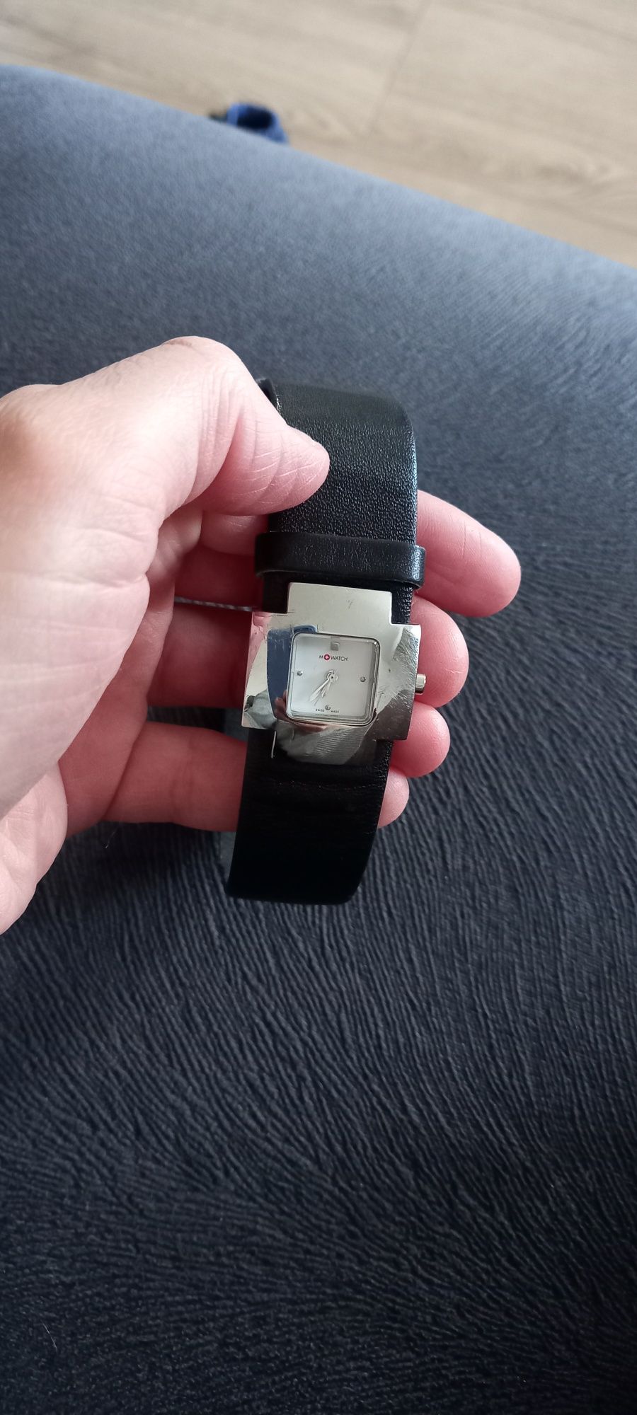 Zegarek M+watch czarny.