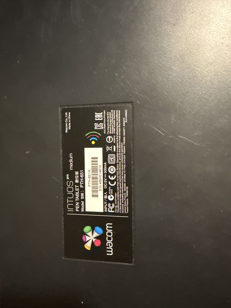 Wacom Intuos Pro Medium (PTH-651) — Робочий, без пера