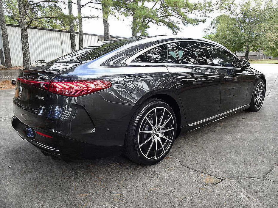 Mercedes-Benz EQS 580 4MATIC      2023