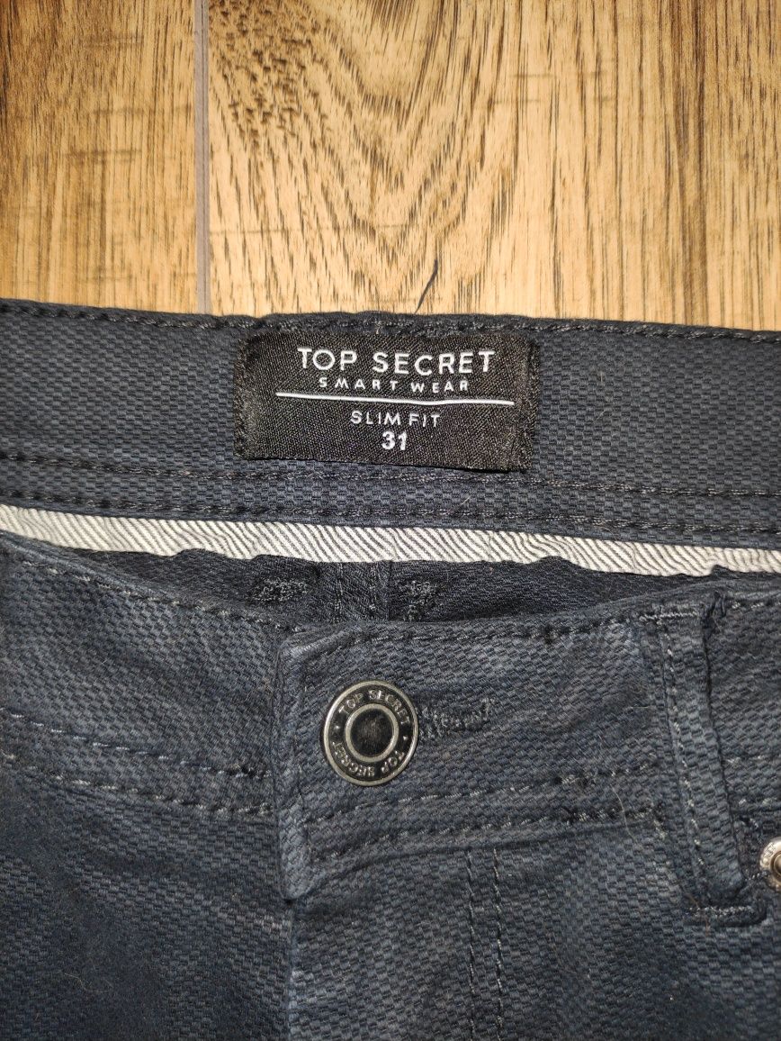 Spodnie męskie granatowe rozm. 31 Slim Fit firmy Top Secret