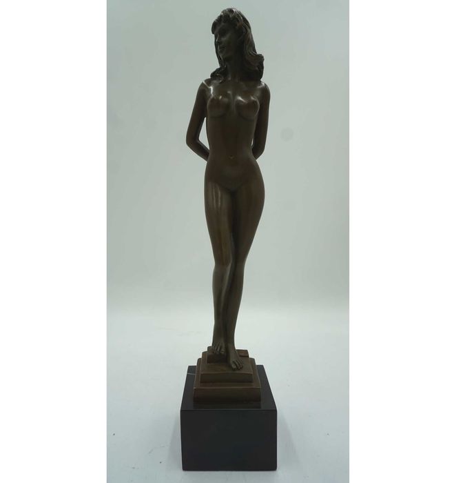DUŻA figura z brązu akt naga kobieta