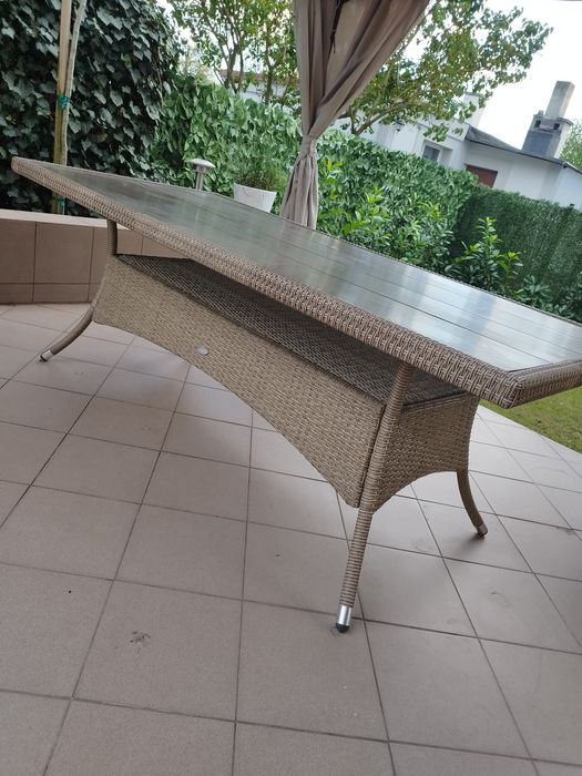 Stół do ogrodu ratan