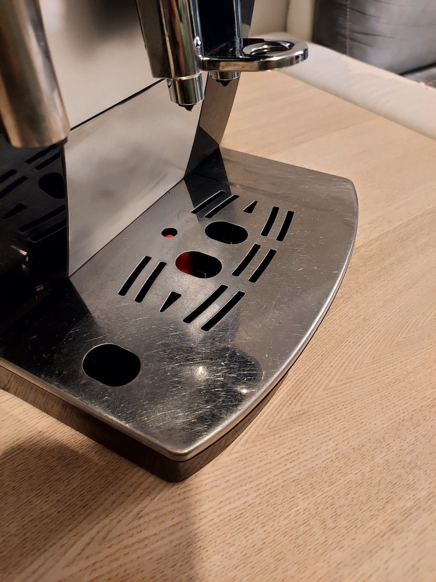Máquina café automática DéLonghi Intensa