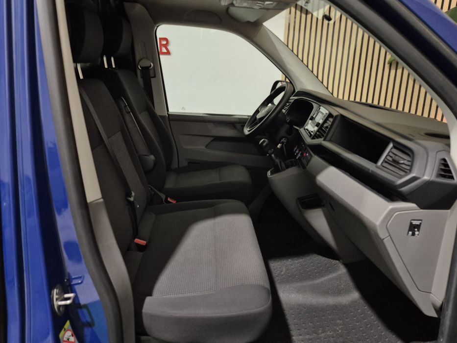 VW Transporter LONGA 2.0TDI - 2020 | GARANTIA | NACIONAL