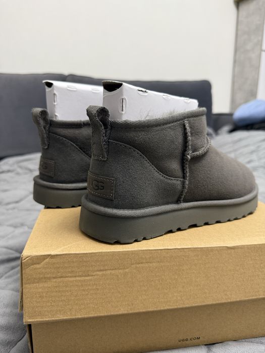 Ugg ultra mini grey