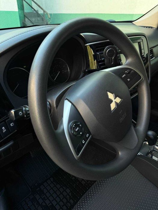 Mitsubishi Outlander 2018