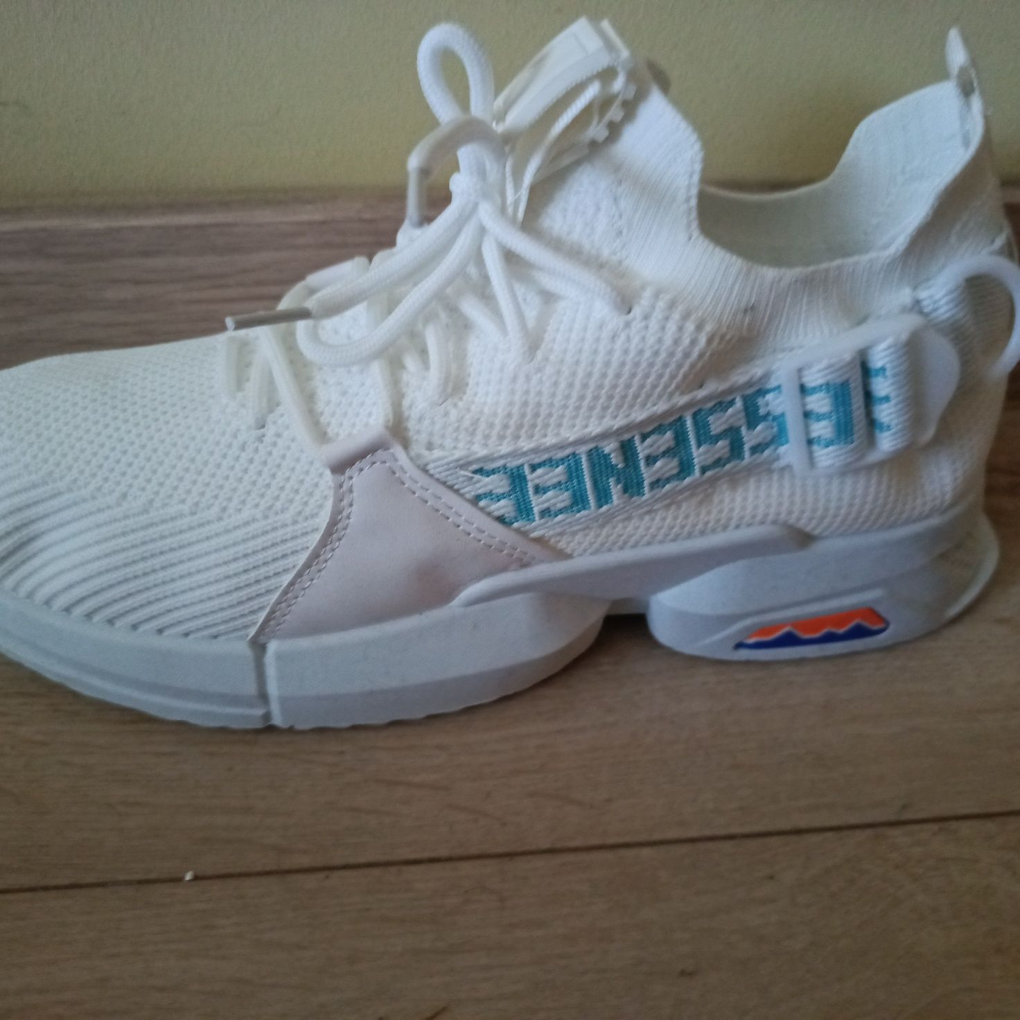 Buty sportowe damskie do biegania