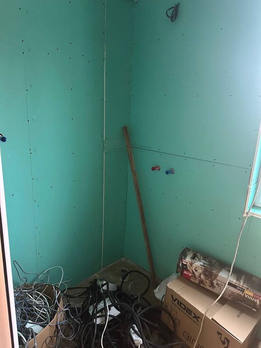 Продам трикутник новобудова