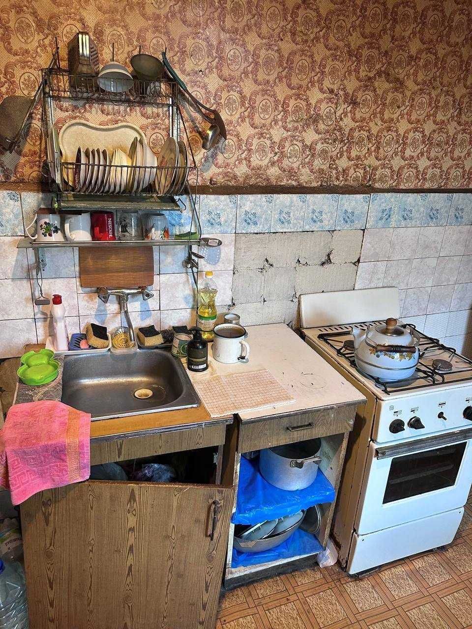 Продам  3кв метро Защитников Украины, Спортивная и Площадь Конституции