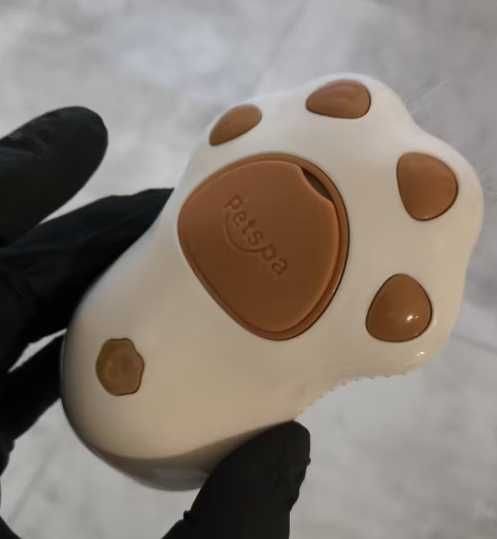 Силіконова щітка для тварин