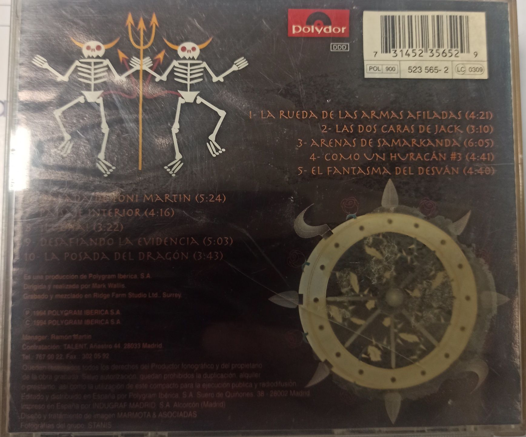 4 CDs originais.
