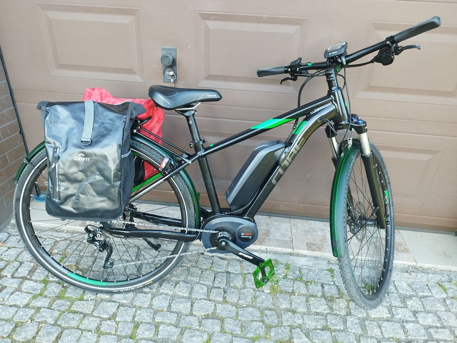 Rower elektryczny cube cross