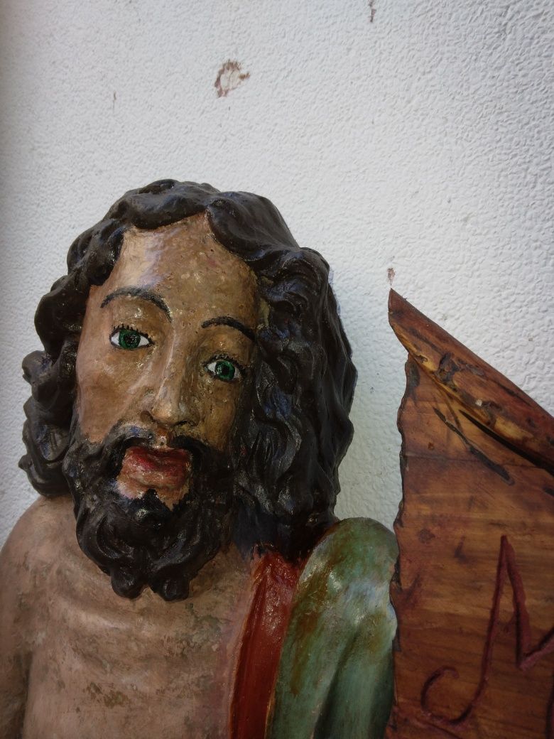 Imagem  do profeta  moises em retábulo séc  XVIII