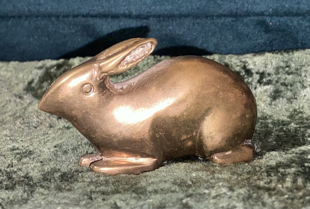 Figurka królik recznie wykonany z mosiądzu vintage