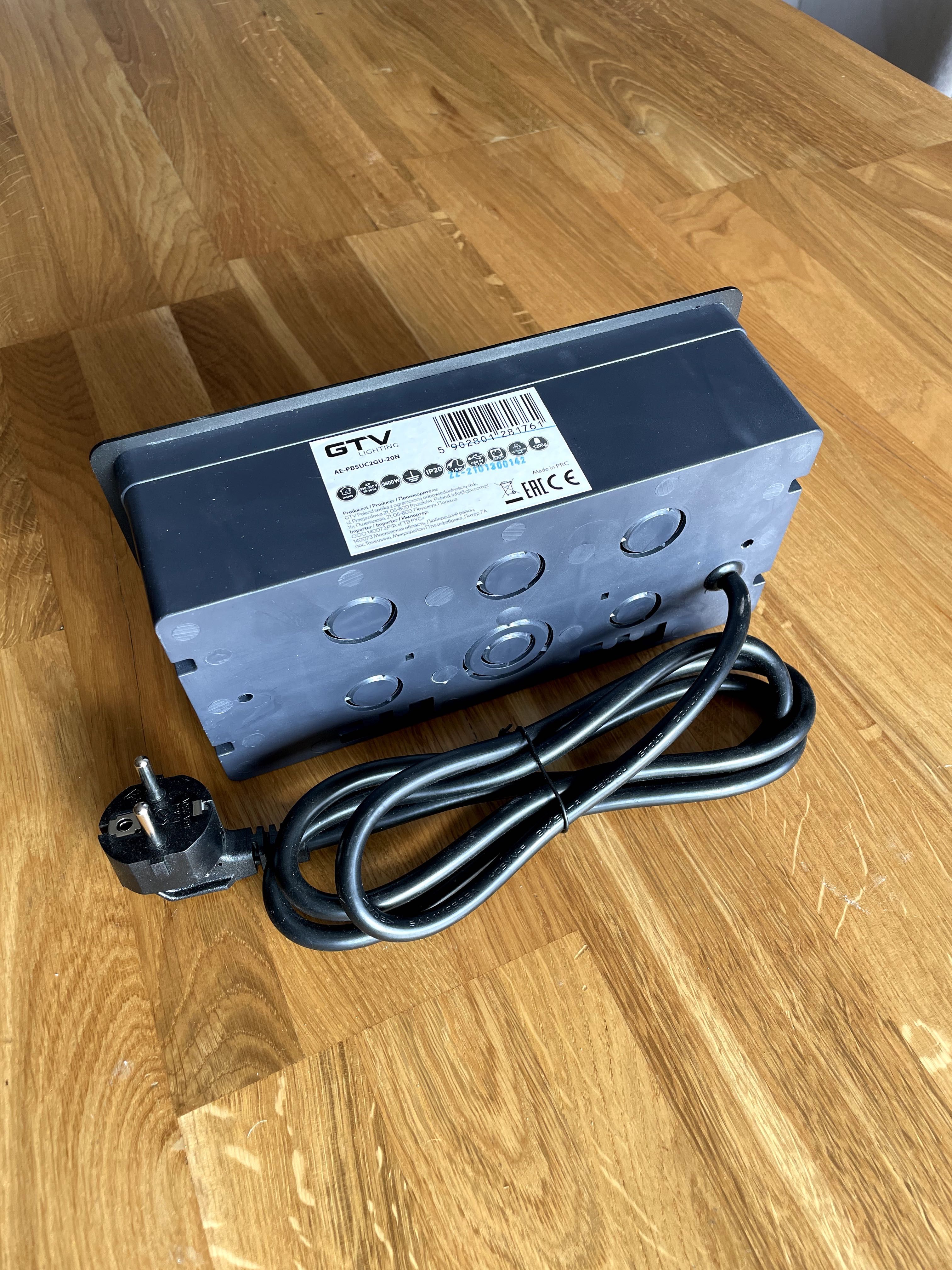 Gniazdo meblowe wpuszczane w blat GTV Lightning AE-PBSUC2GU-20N