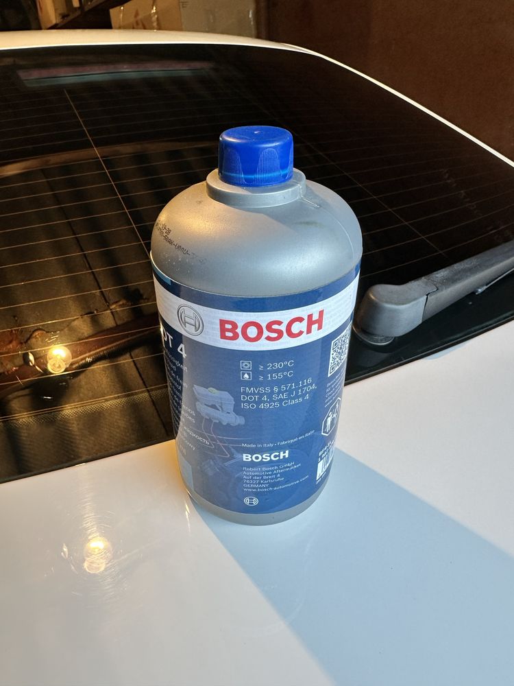 Тормозная жидкость Bosch DOT4