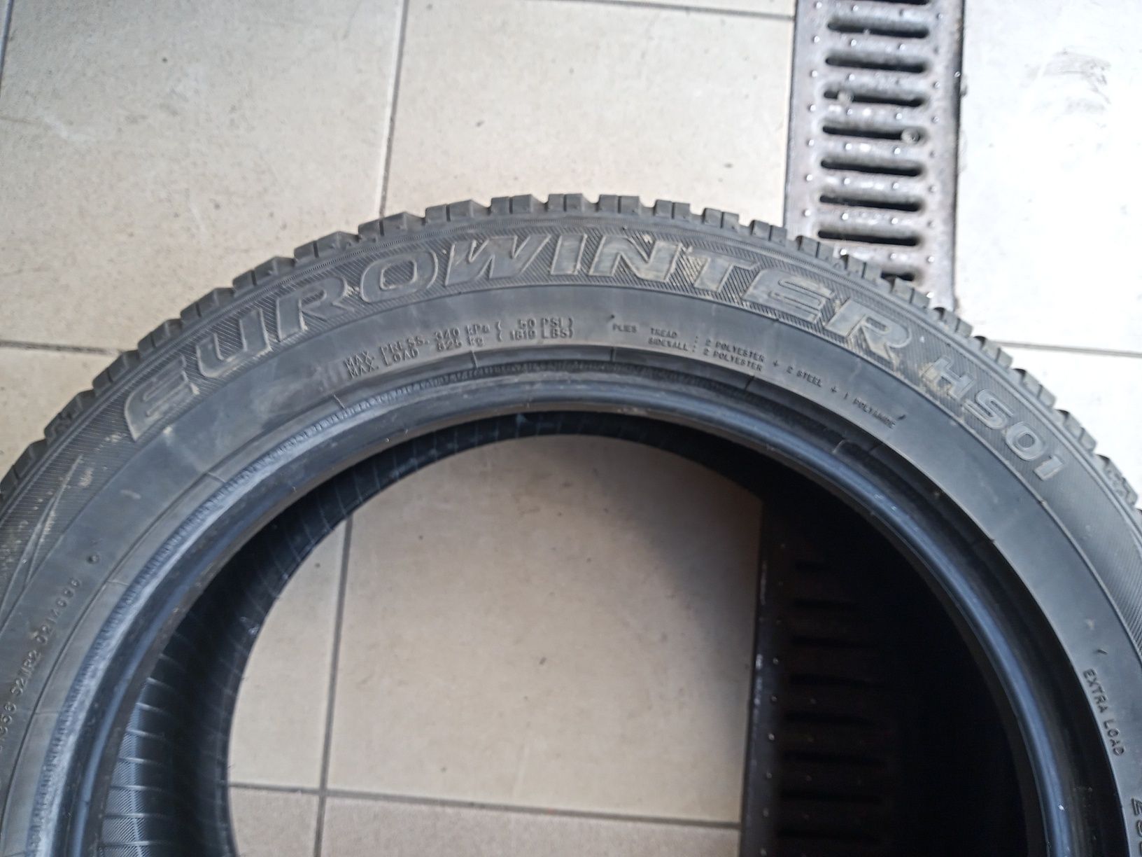 Opony zimowe Falken 235/50R18