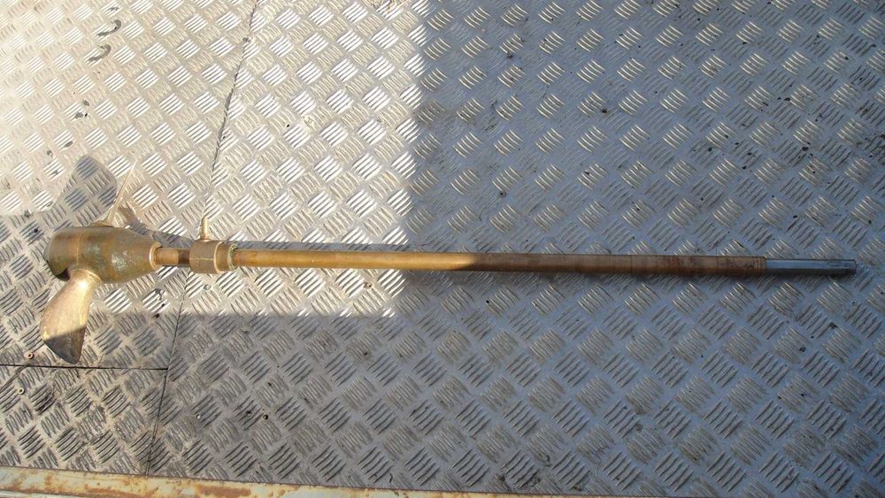 Śruba napędowa nastawna składana