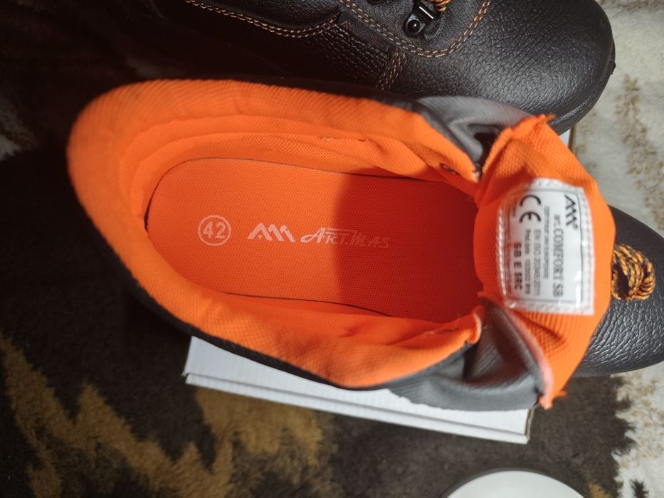 Ботинки рабочие 42 р. Металевий носок. Польща.