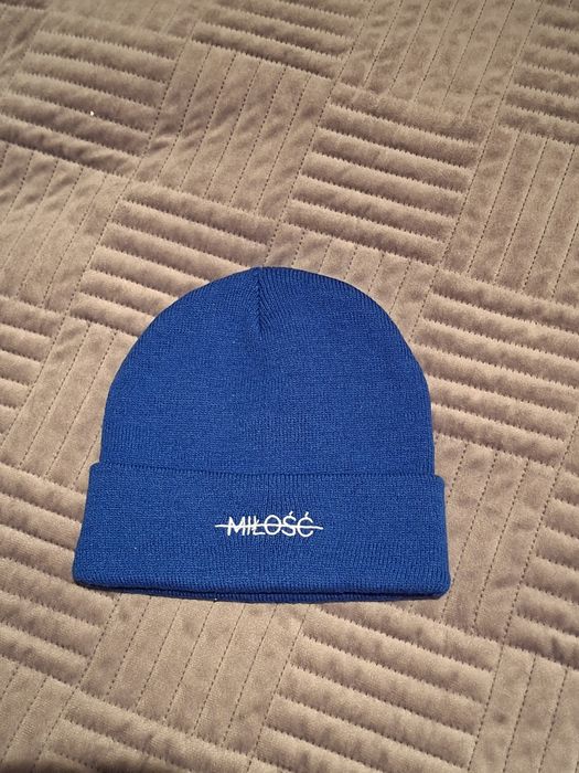 Nowa czapka chłopięca