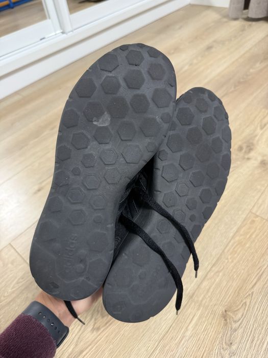 Кросівки Adidas унісекс