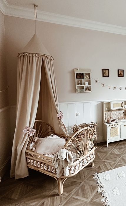 Łóżeczko rattanowe dla dziecka, handmade