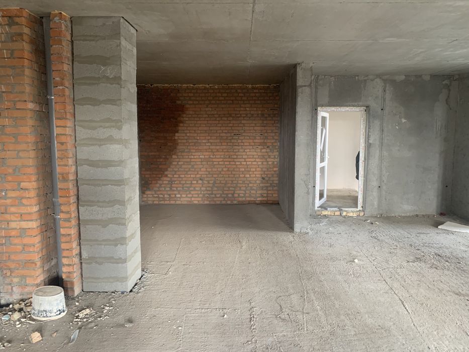 Оренда нж Піонерський квартал Чабани 145кв,м фасад