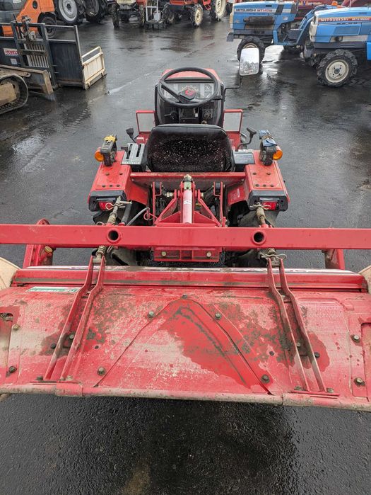 Yanmar F145D – kompaktowy traktor 4×4, 14 KM