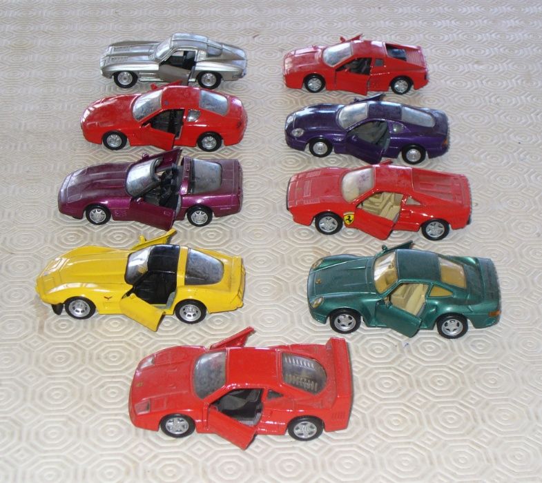 9 carros em metal esc 1/43