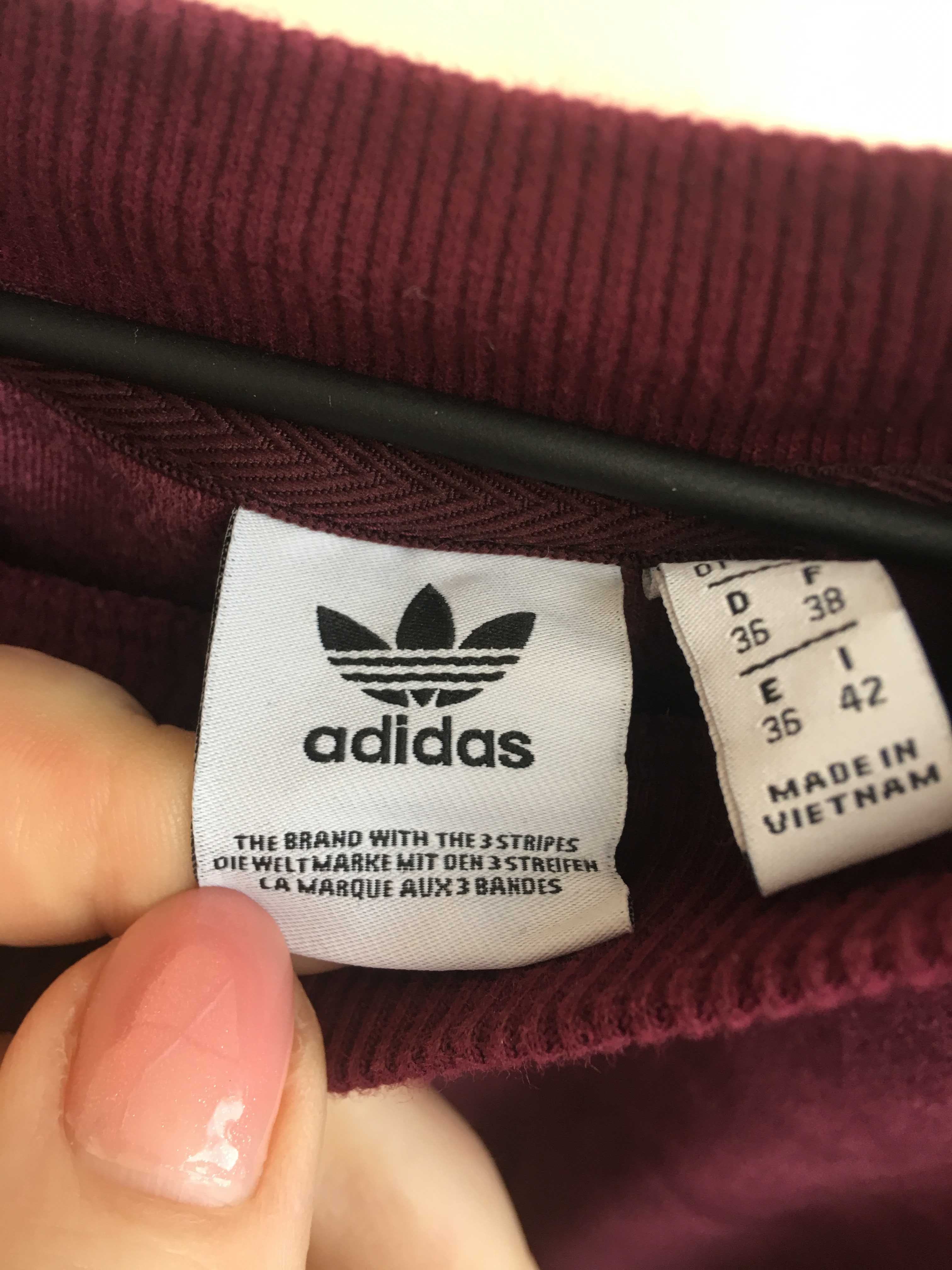 Топ adidas, реглан велюровый
Adidas