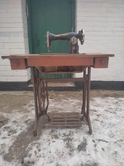 Швейна машина ПМЗ 1М