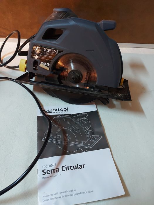 Serra Circular Powertool usada