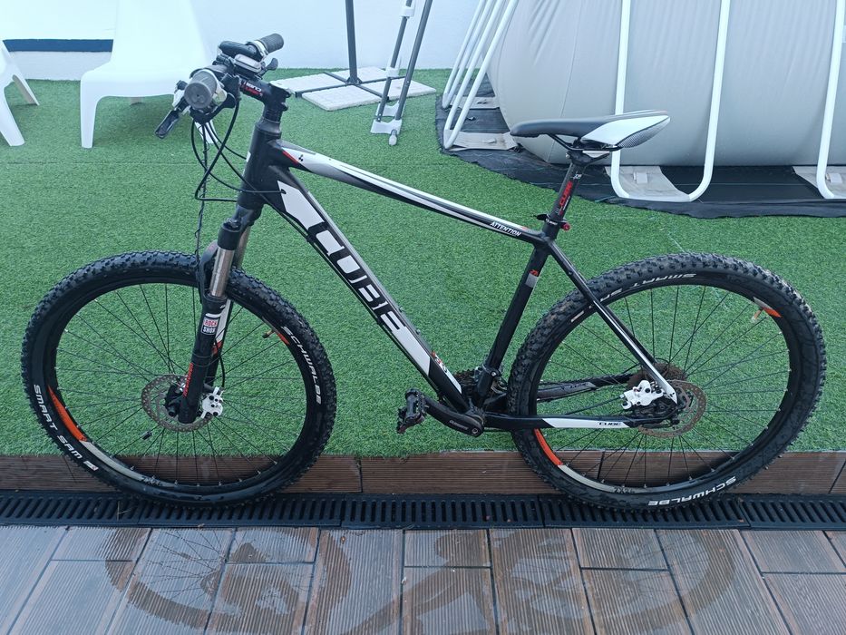 Bicicleta Cube 27,5"