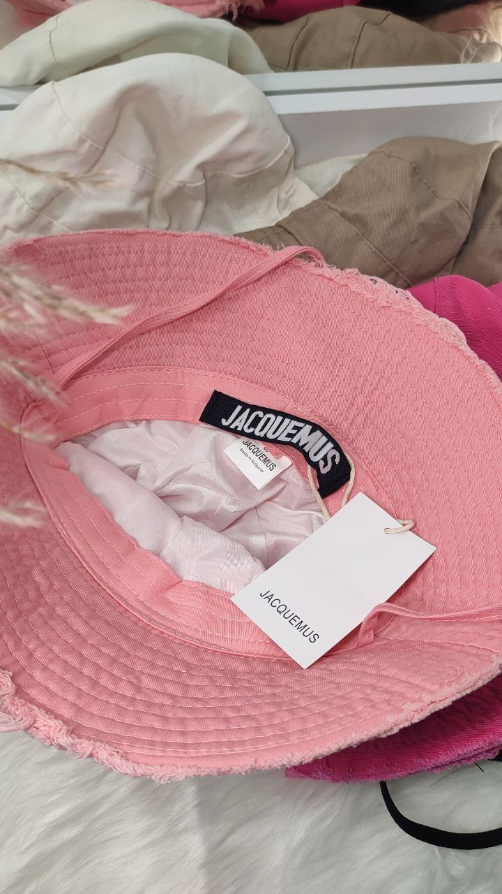 Панама Jacquemus. Жіноча панама жакмюз
