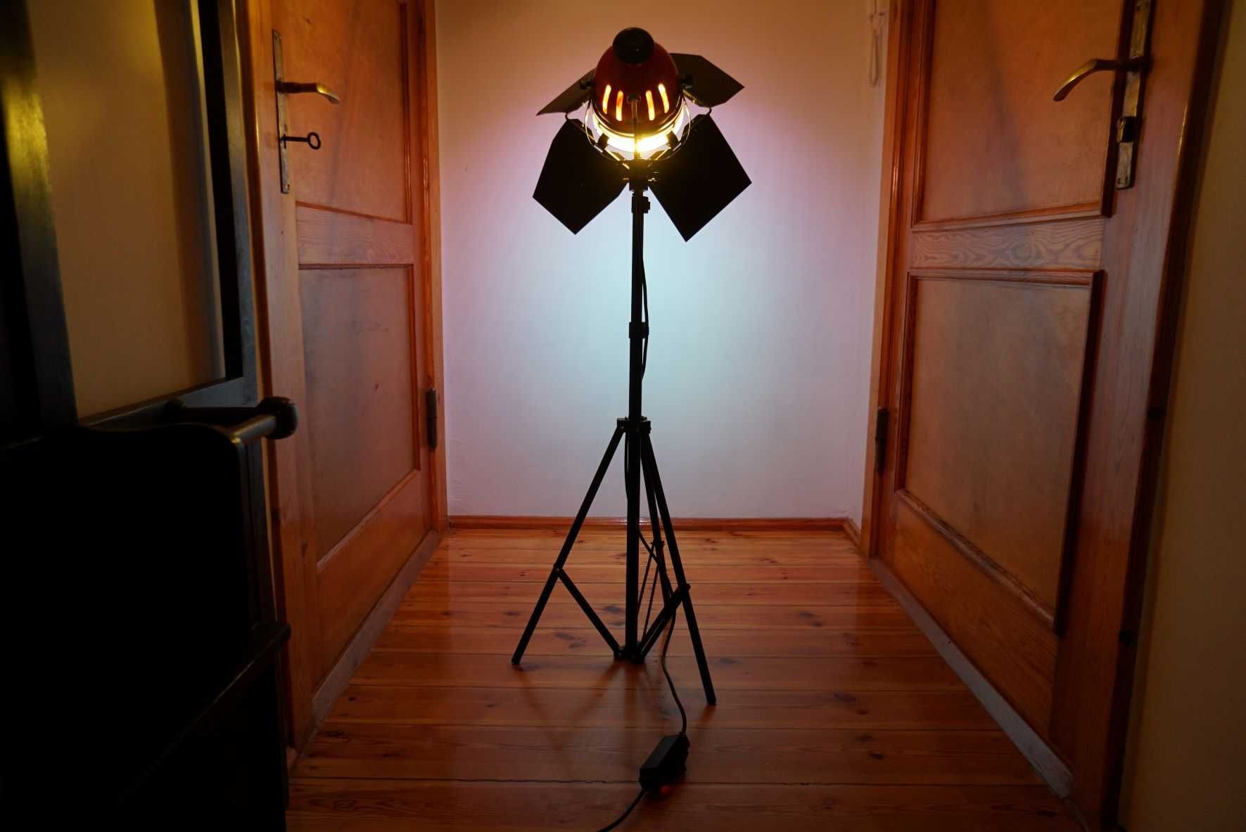 Lampa studyjna foto światła stałego SPOT LIGHT, RED HEAD 800W   statyw