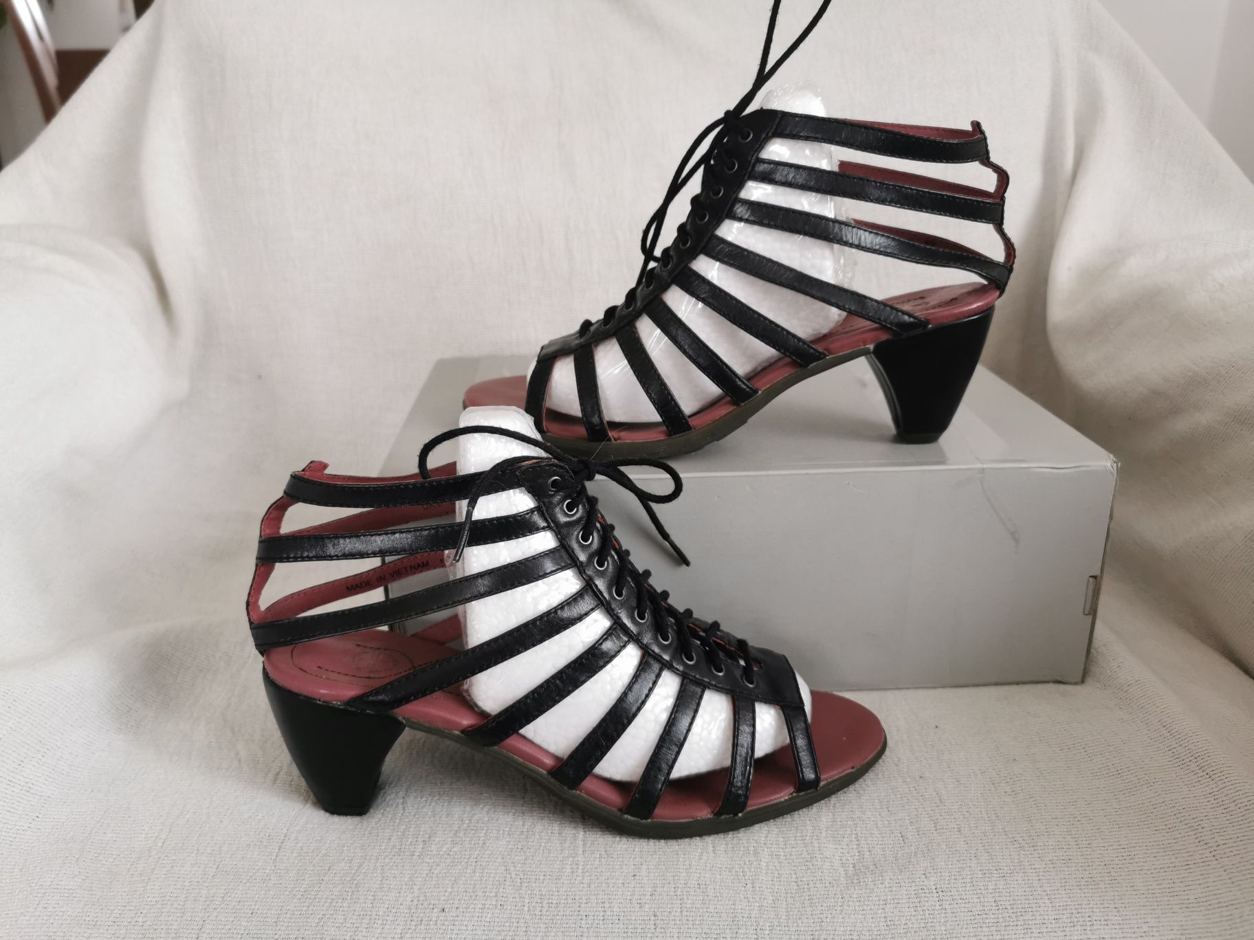 Dr. Martens Gladiator sandały rzymianki na obcasie 39