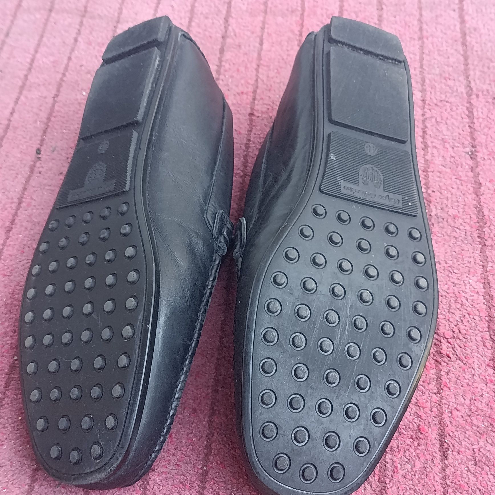 Продам новые кожаные макасины.