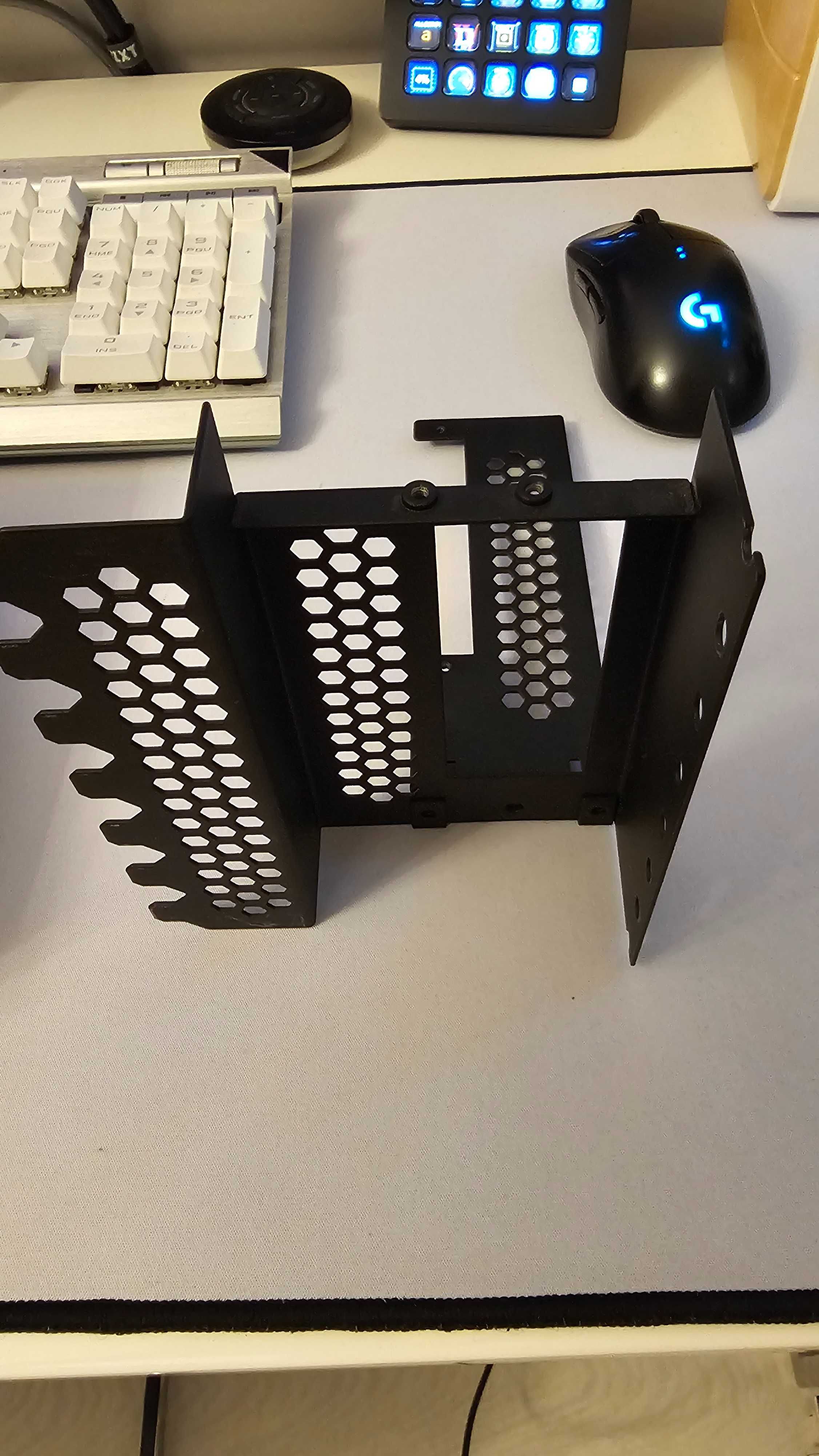 CableMod koszyk do wertykalnego montażu karty graficznej