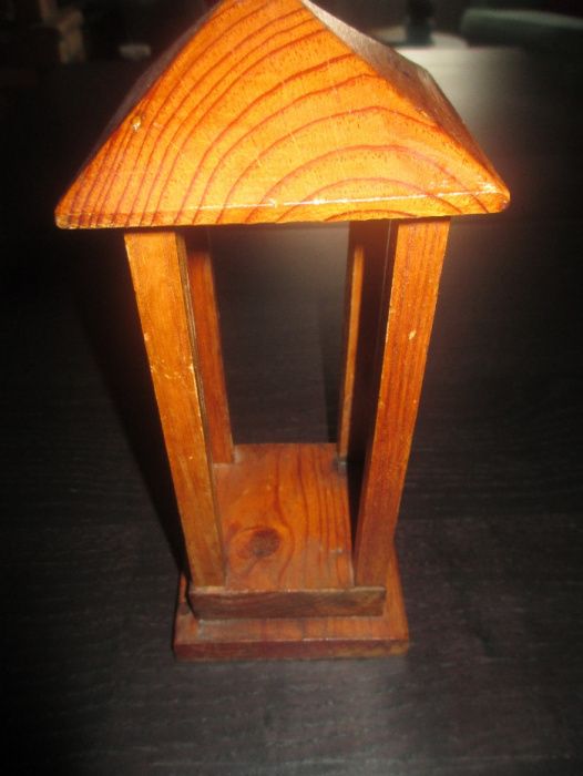 Altar antigo para Santo de Igreja