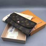 (Oferta) LV Portfel damski Louis Vuitton Emilie Monogram różowa klamra