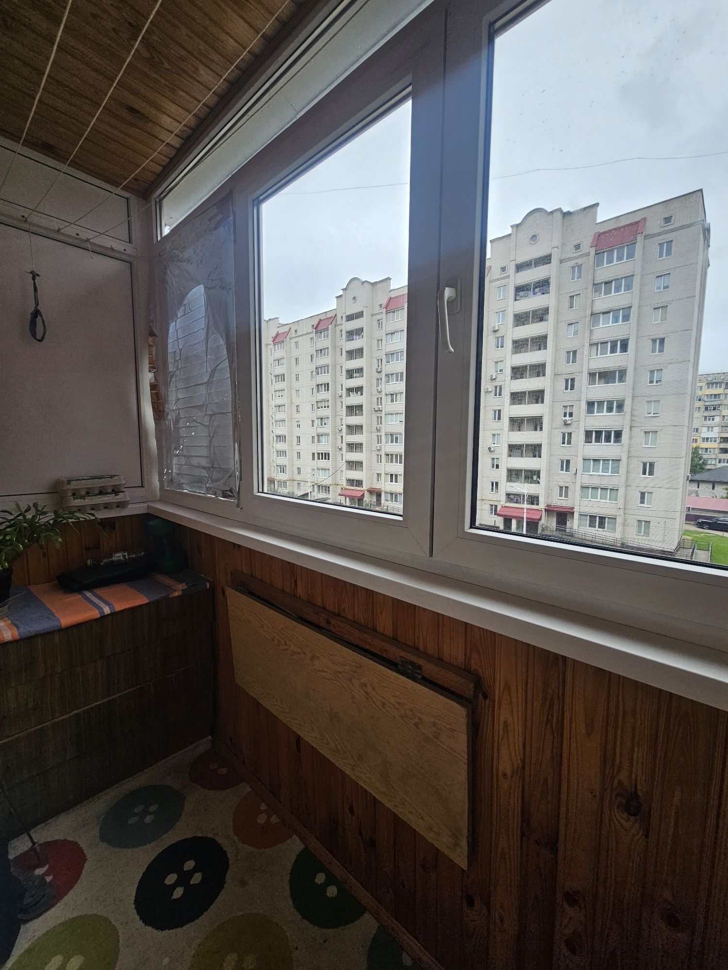 Оренда двухкімнатної квартири на Крошні