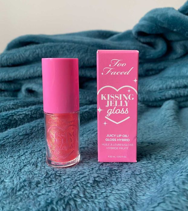 Too Faced Kissing Jelly Błyszczyk