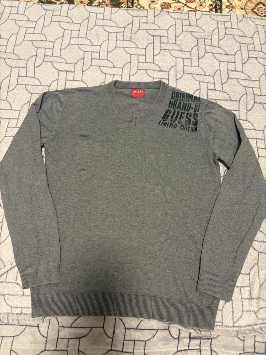Продам светр чоловічий оригінальний Guess