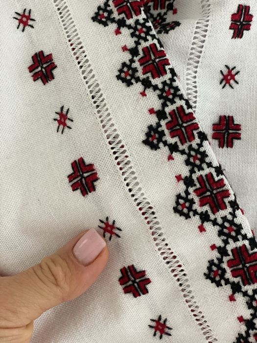 Вишиванка для дівчинки 104-110 см