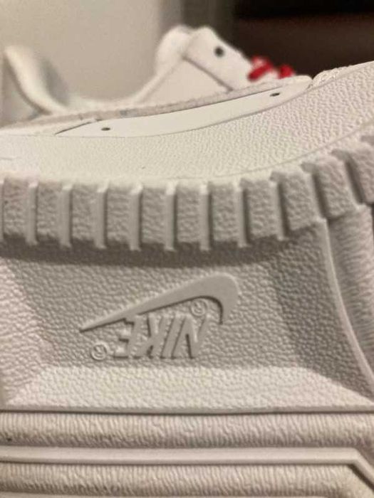 Buty meskie Trampk Nike Air Force 1 Low Supreme White R.46