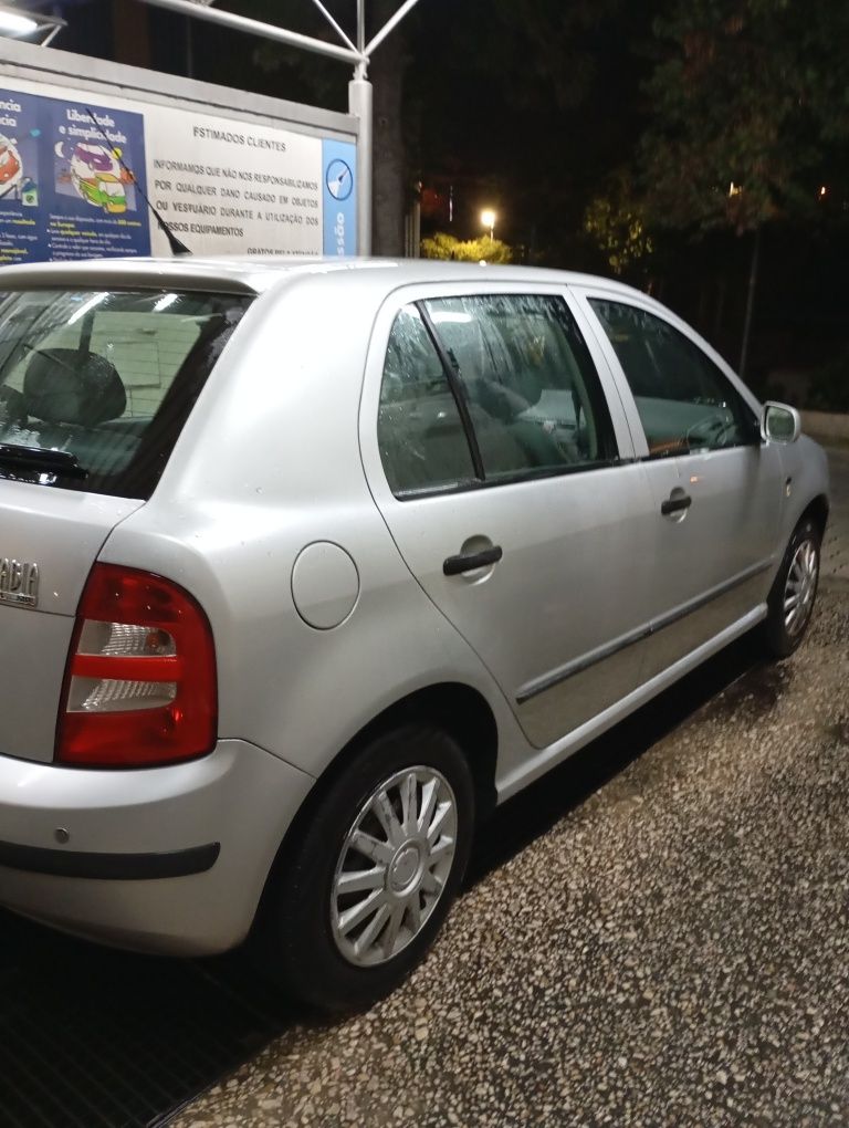 Skoda Fabia 1.4 mpi .
